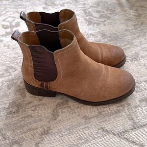 Brown suede slip on booties!